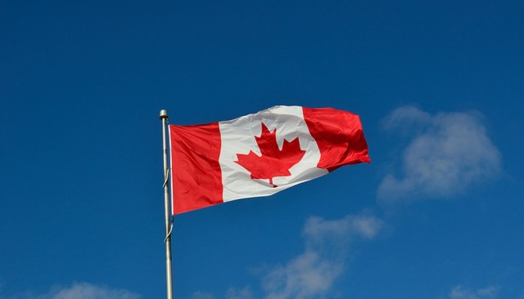 canadian-flag-1229484_640