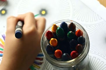 crayons-1445053_1280-1024x678