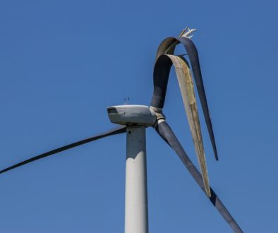 Damaged,Wind,Turbine,Blade,From,A,Lightning,Strike.